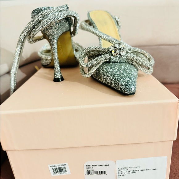 Mach & Mach double Bow Pointed Toe Pump - Picture 2 of 6